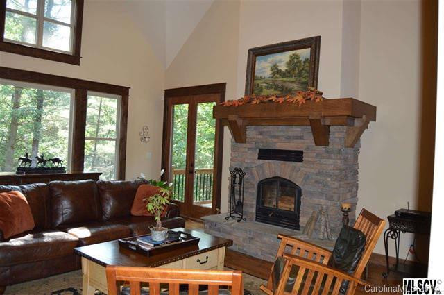 121 Rivercliff Drive - Photo 3