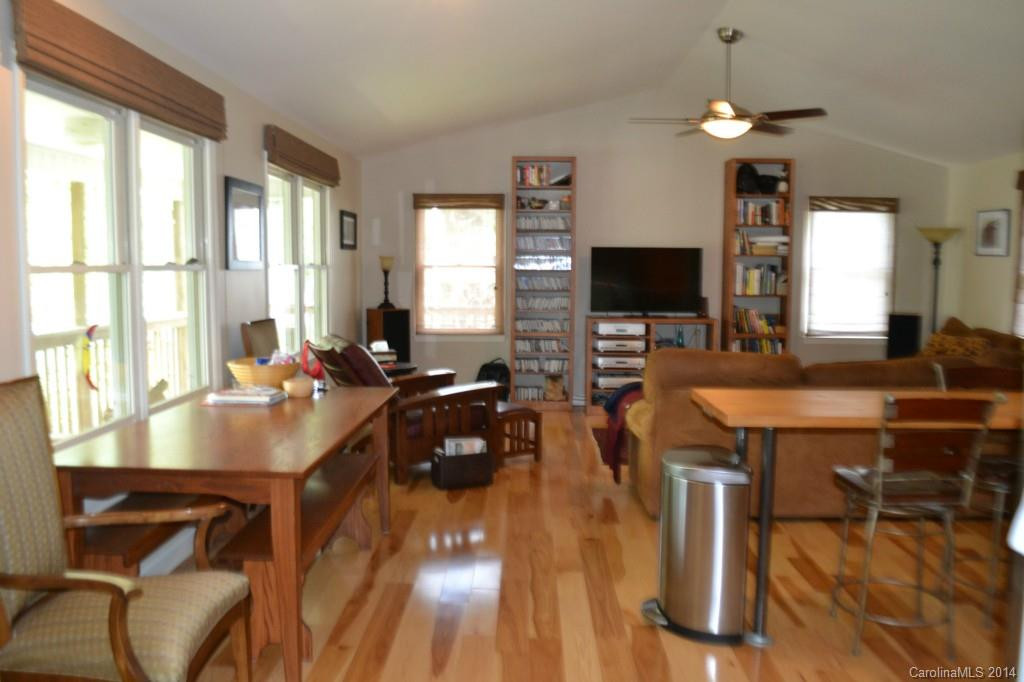 211 Catawba Avenue - Photo 4