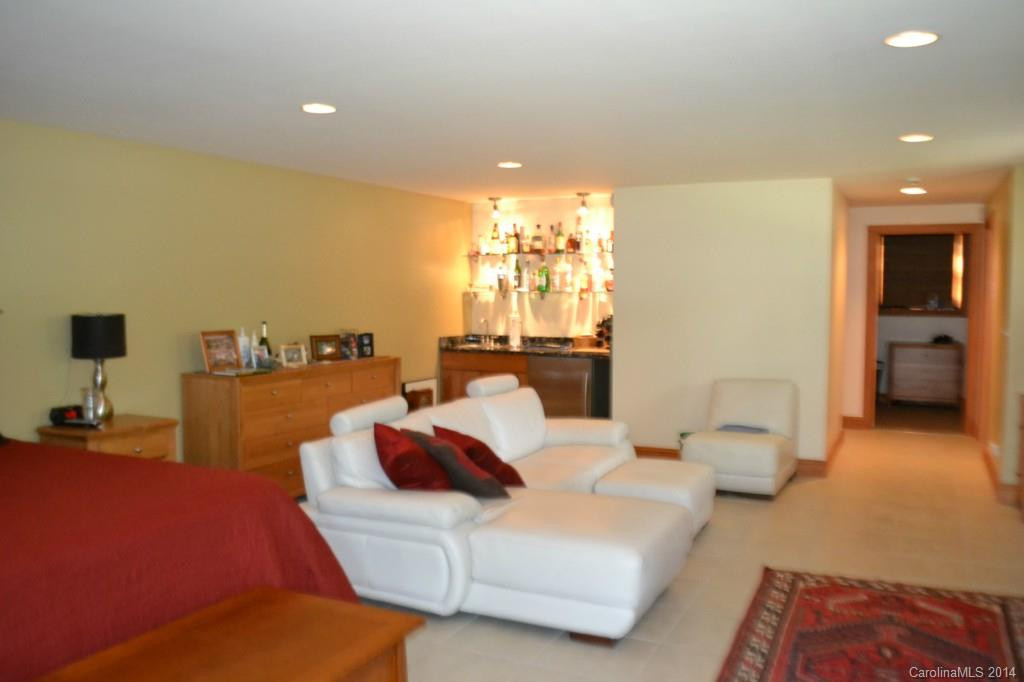 211 Catawba Avenue - Photo 9