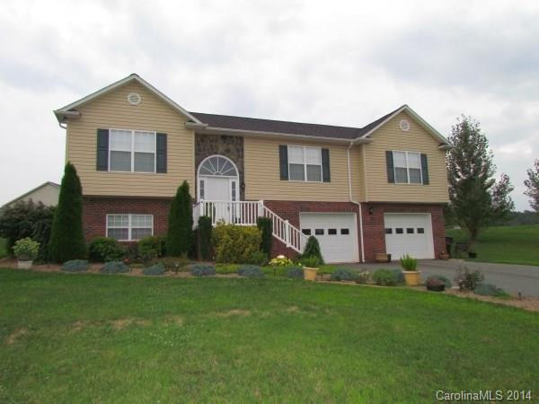 4060 Caitlins Way - Photo 2