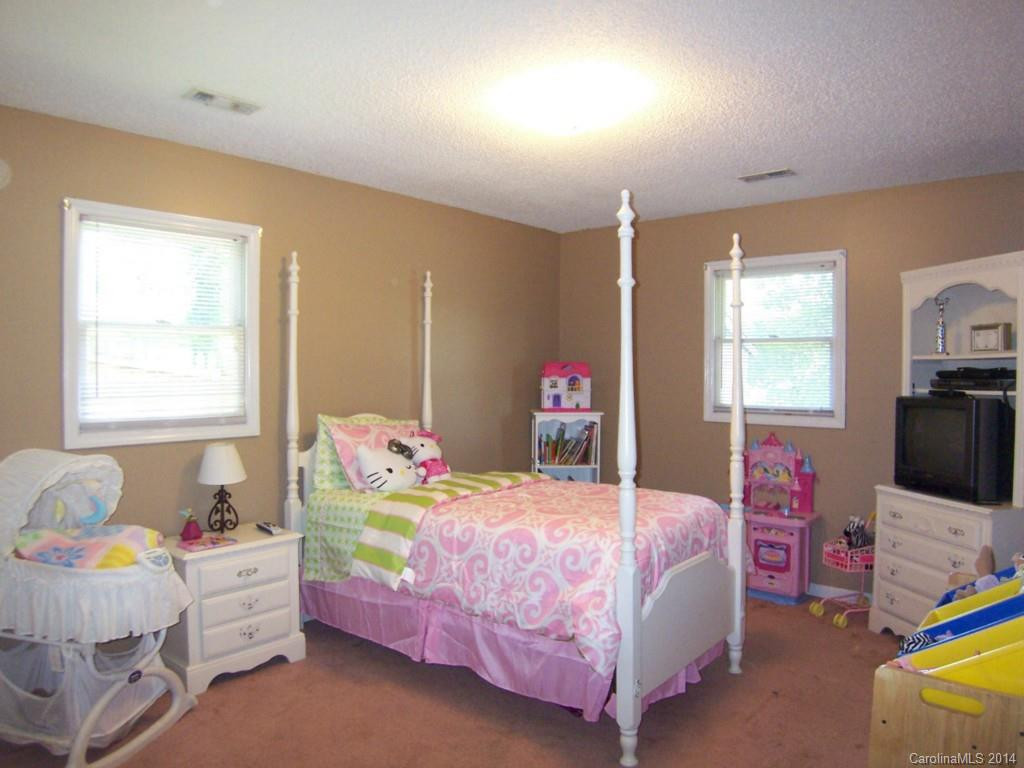 123 Plum Creek Road - Photo 13