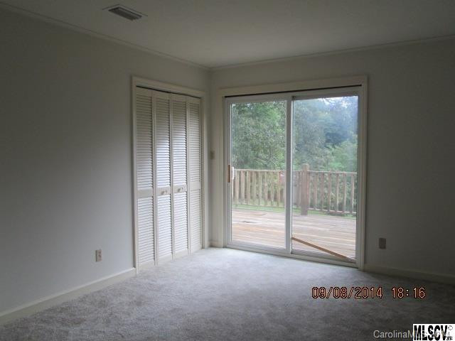 210 Wilson Street - Photo 10
