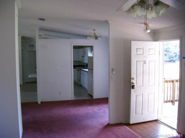 233 Williston Drive - Photo 2