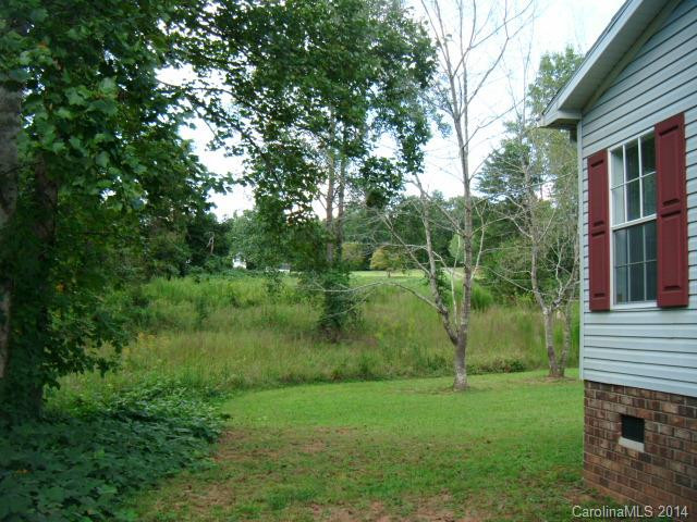 233 Williston Drive - Photo 4