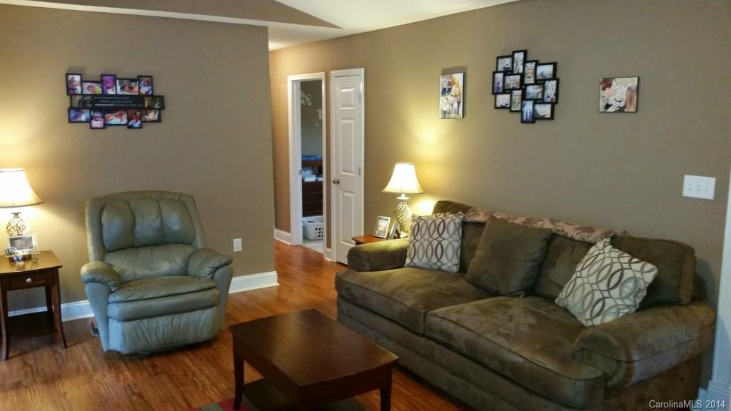 210 Pine Meadow Circle - Photo 11