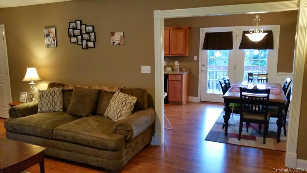 210 Pine Meadow Circle - Photo 12