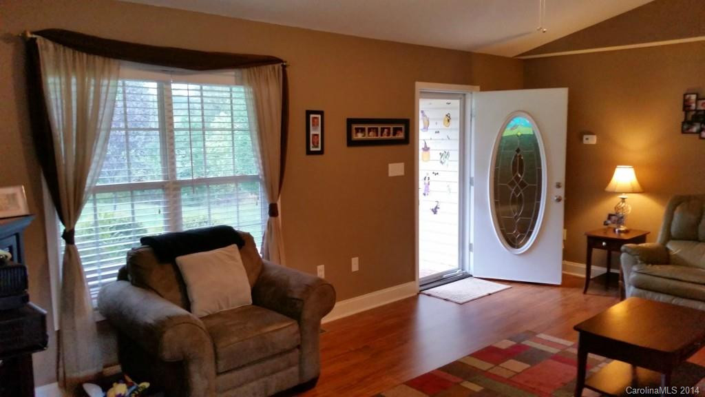 210 Pine Meadow Circle - Photo 10
