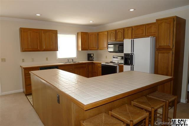 2744 Sides Drive - Photo 6