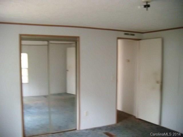 294 Howell Road - Photo 4