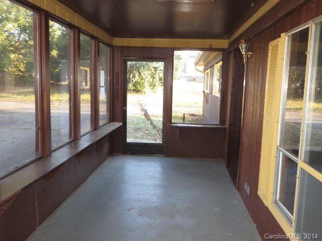 941 Malcolm Boulevard - Photo 8
