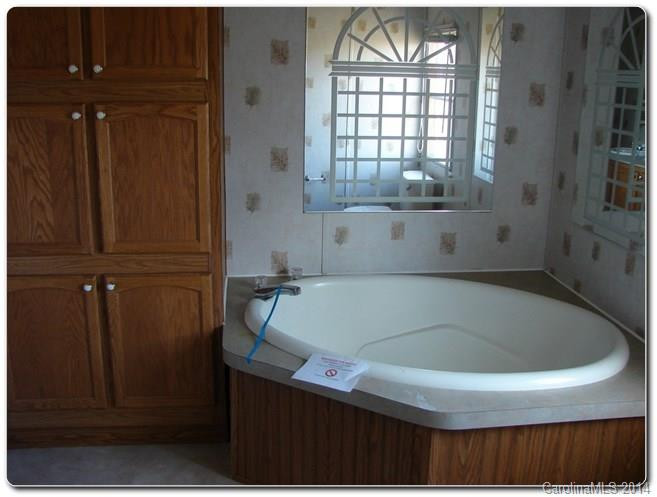 8792 Hunter Court - Photo 13