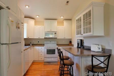 9005 McCray Farms Drive - Photo 4