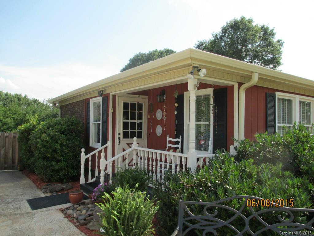 119 Woodside Drive - Photo 2