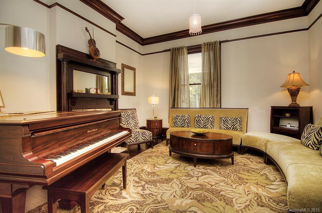 1436 Main Street - Photo 3