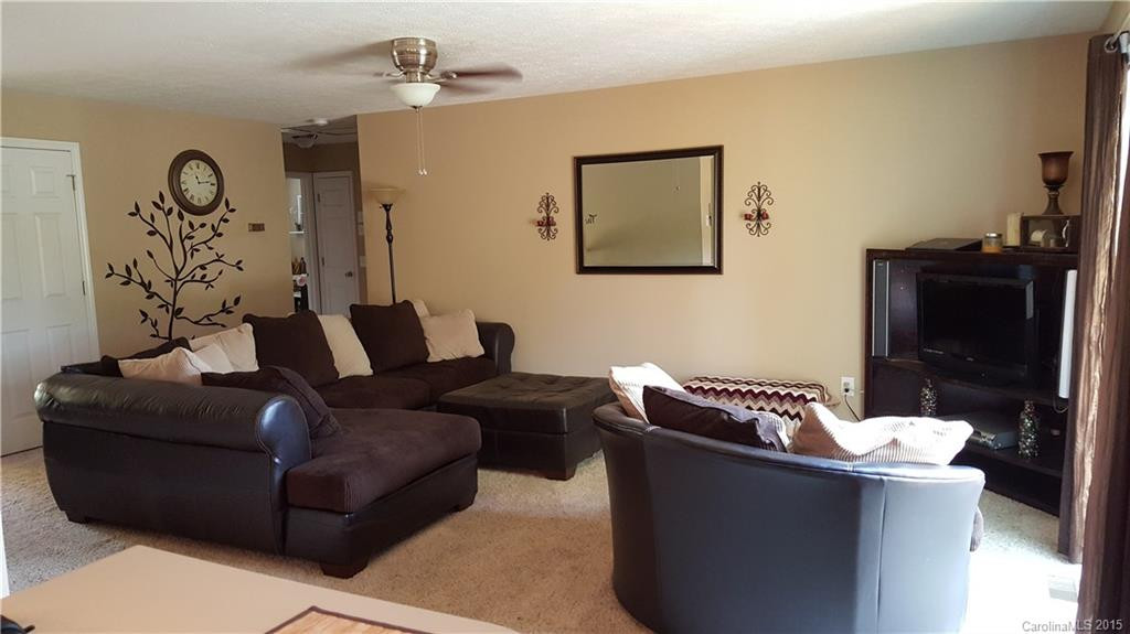 112 Woodlea Drive - Photo 5
