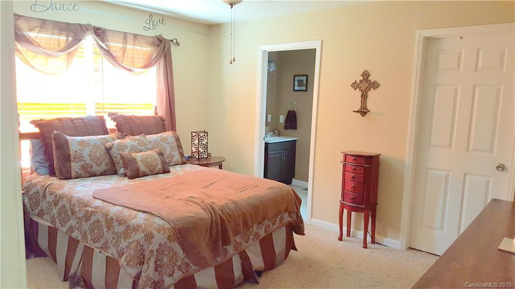 112 Woodlea Drive - Photo 8