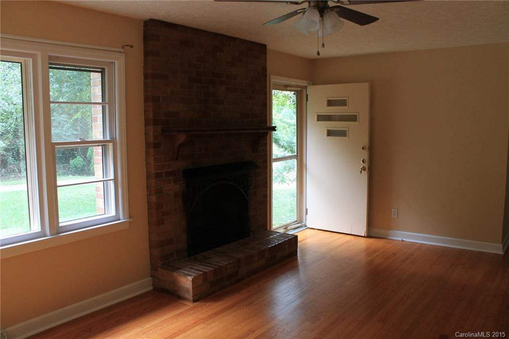 615 Dellwood Terrace - Photo 2