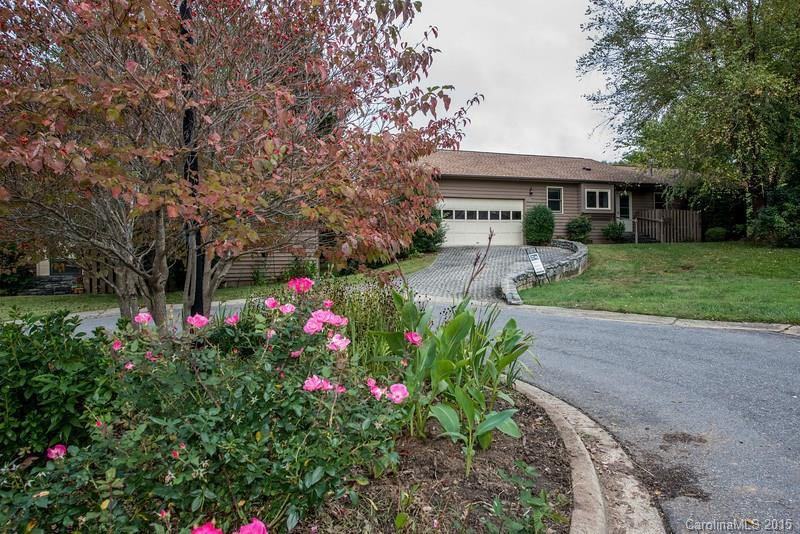 10 Greenbriar Court #10B - Photo 12