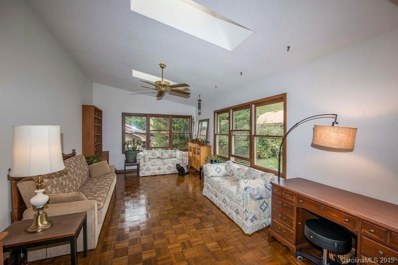 10 Greenbriar Court #10B - Photo 6