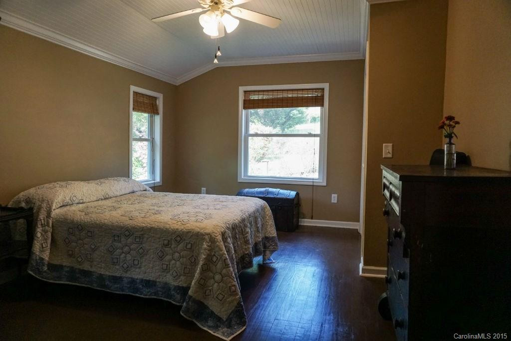 540 Island Ford Road - Photo 11