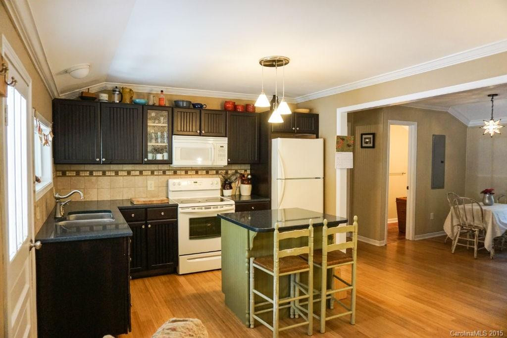 540 Island Ford Road - Photo 4