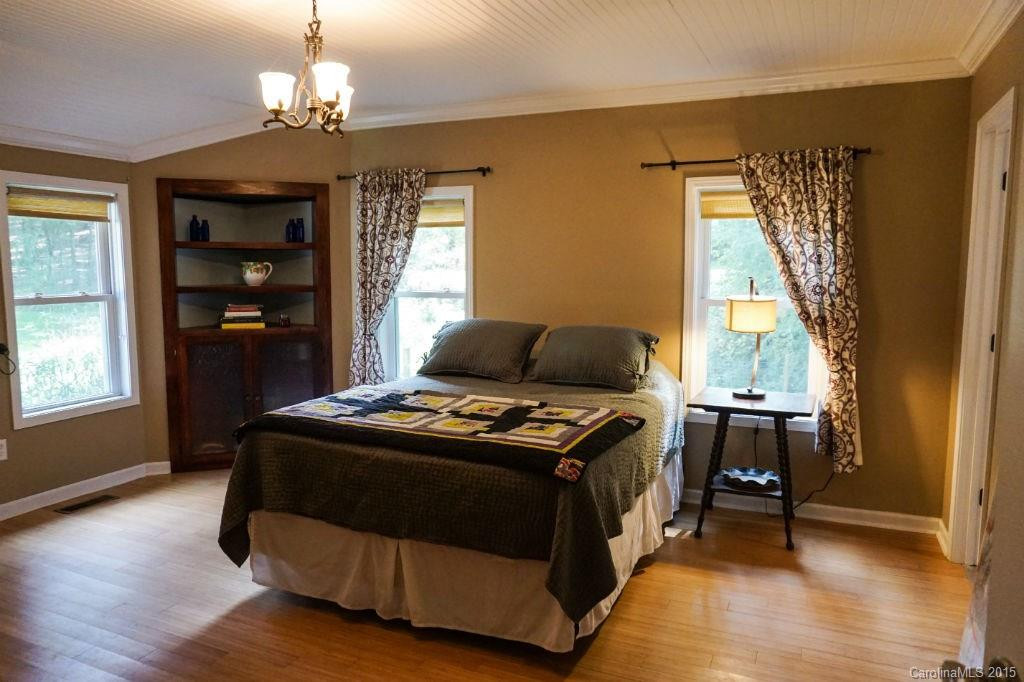 540 Island Ford Road - Photo 9