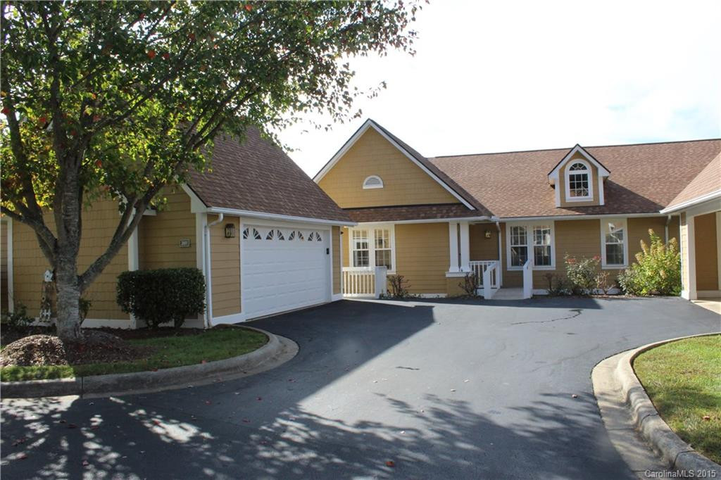 2001 Hyde Park Drive