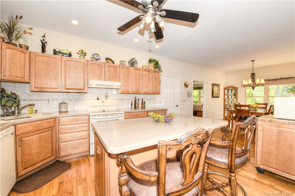 261 serenity Drive - Photo 5