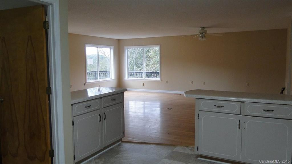 221 Wasena Lane - Photo 6