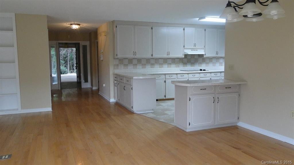221 Wasena Lane - Photo 7