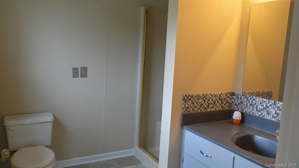 221 Wasena Lane - Photo 10