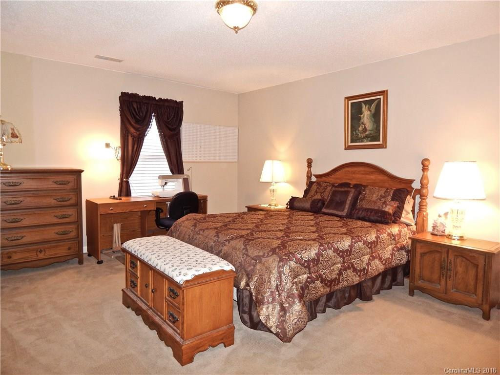 9 Eagles Nest Lane - Photo 16