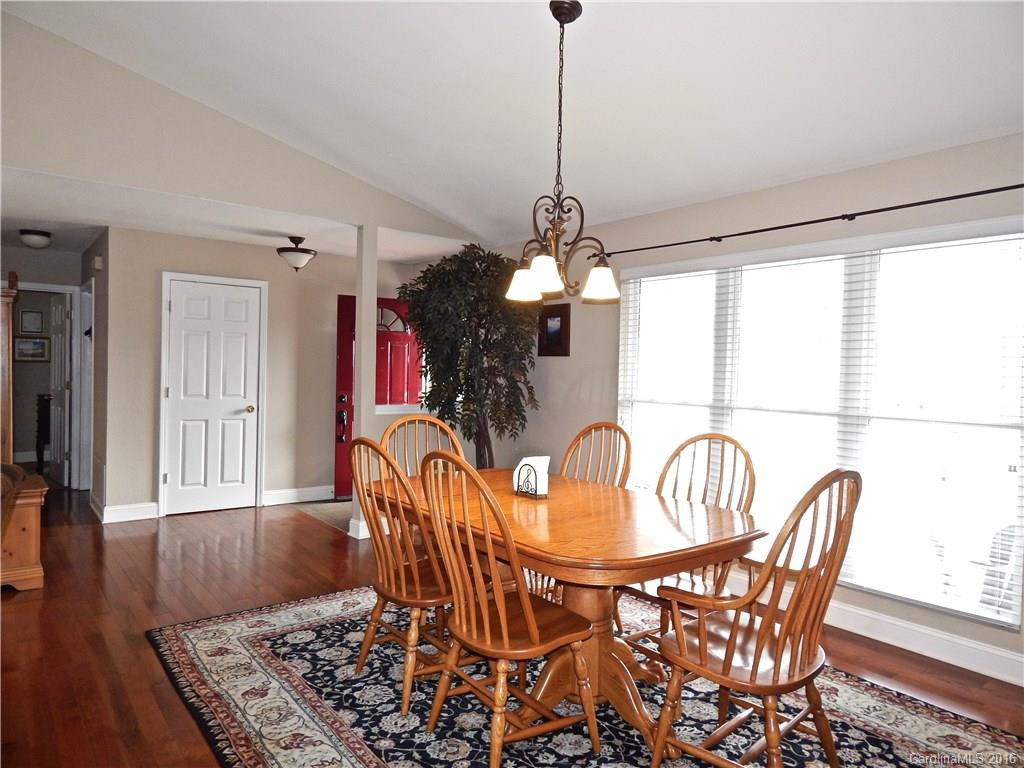 9 Eagles Nest Lane - Photo 3
