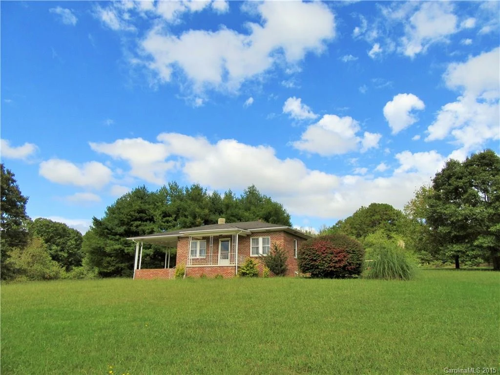 443 Hoopers Creek Road