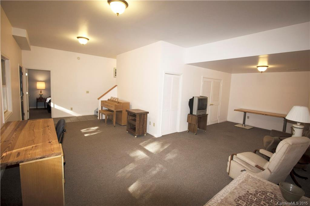 97 Spring Hollow Lane - Photo 12