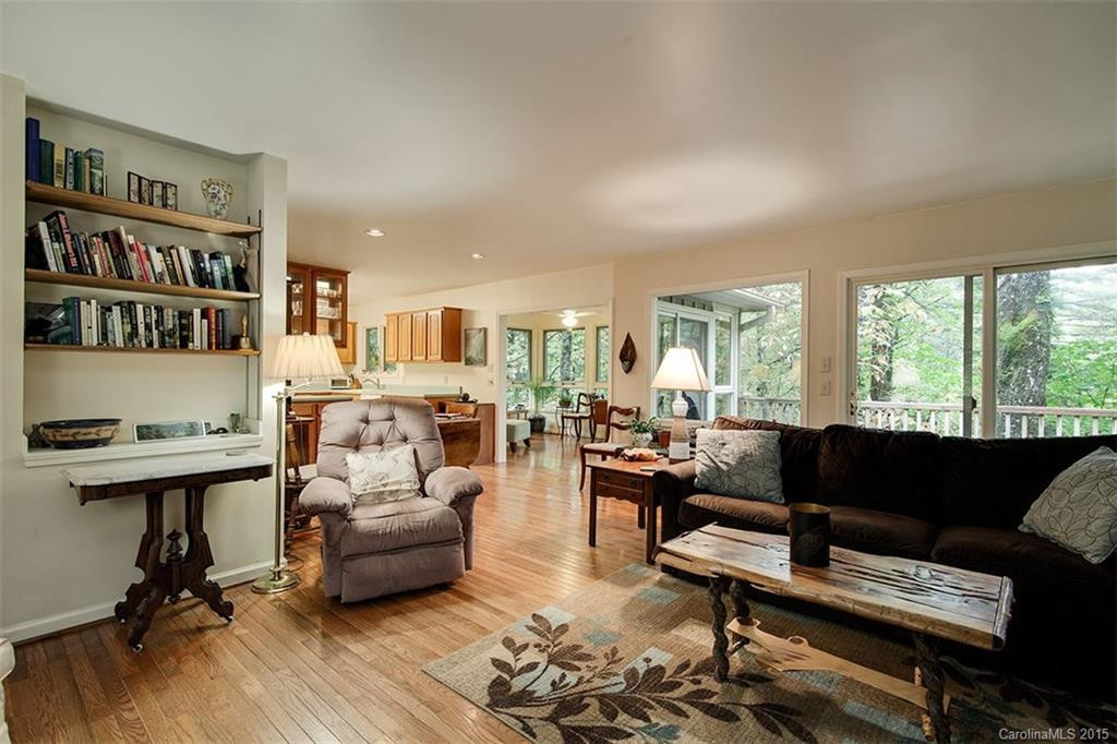 97 Spring Hollow Lane - Photo 3