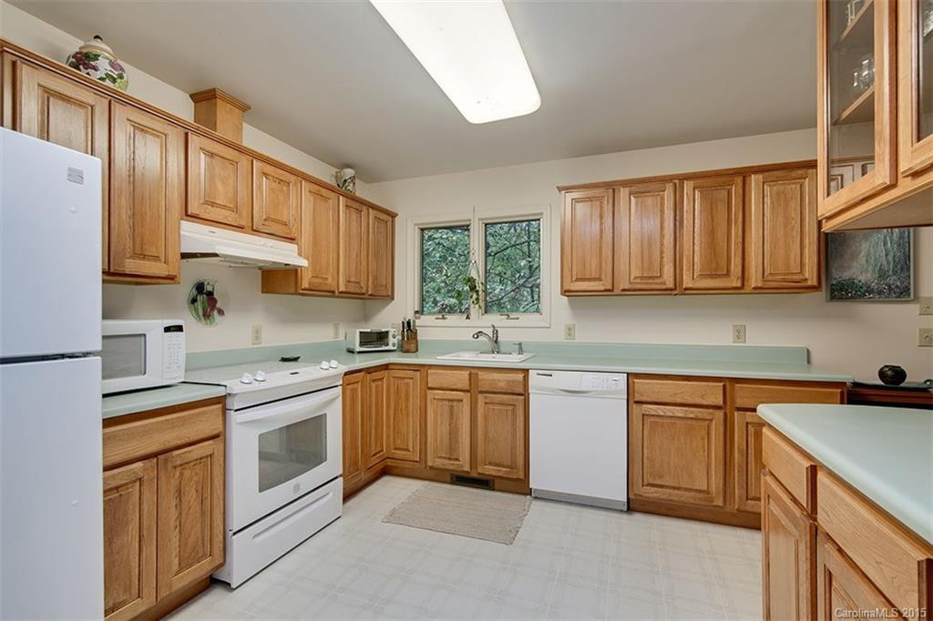 97 Spring Hollow Lane - Photo 6
