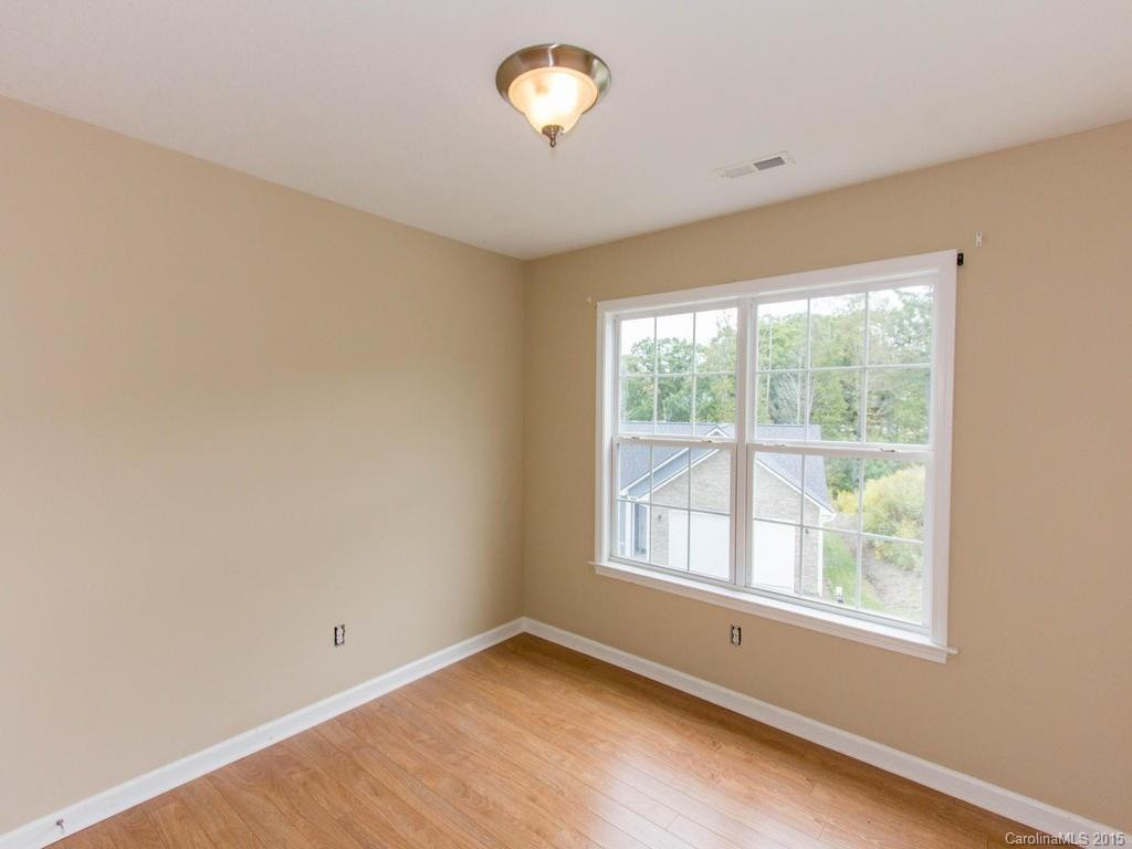9 Stone River Drive - Photo 16
