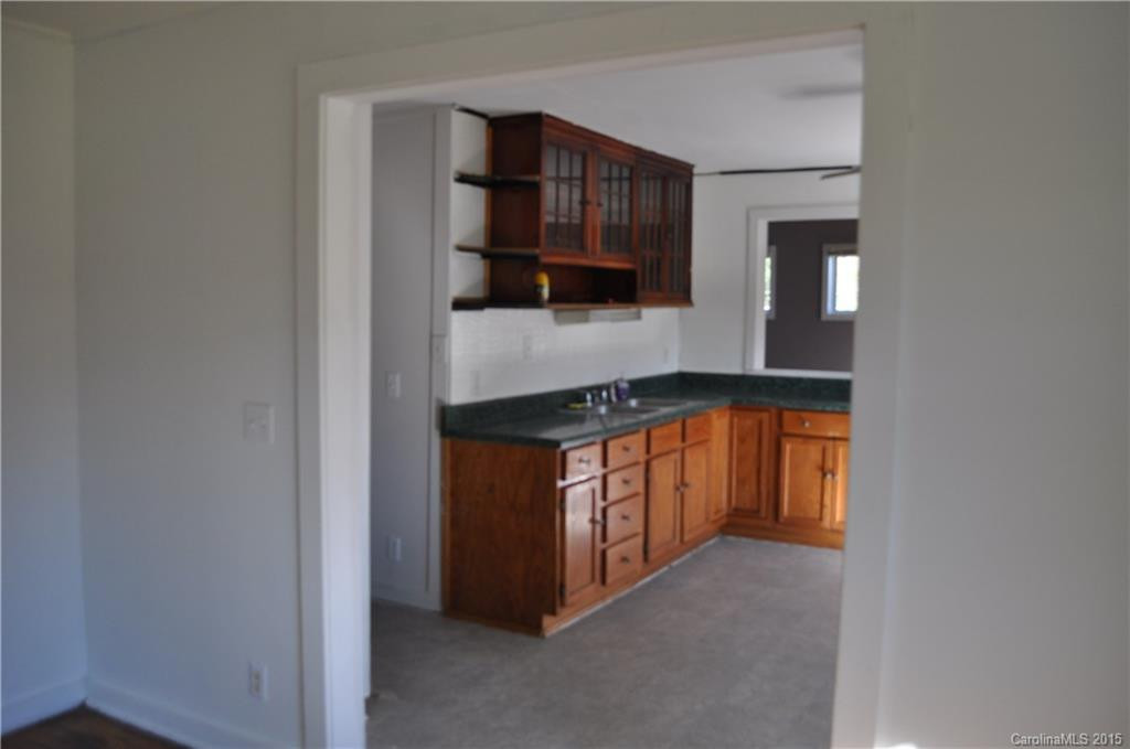 162 Robinson Street - Photo 7