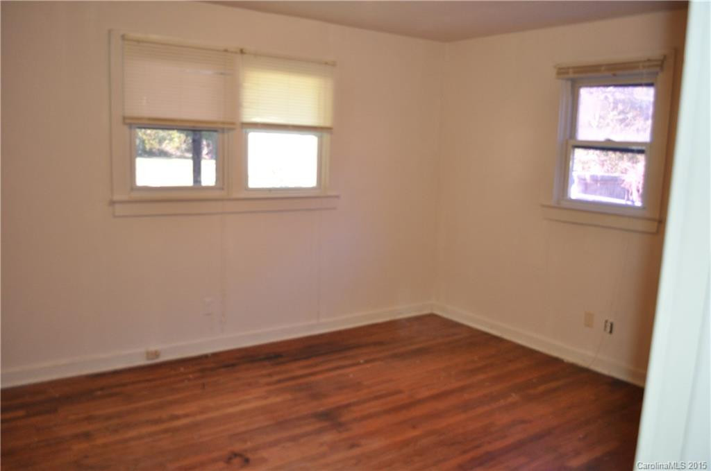 162 Robinson Street - Photo 9