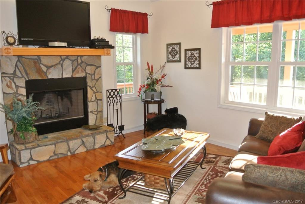 223 Pinnacle Drive - Photo 5