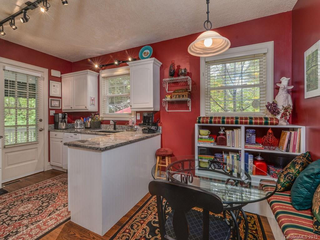 486 Kimberly Avenue - Photo 8