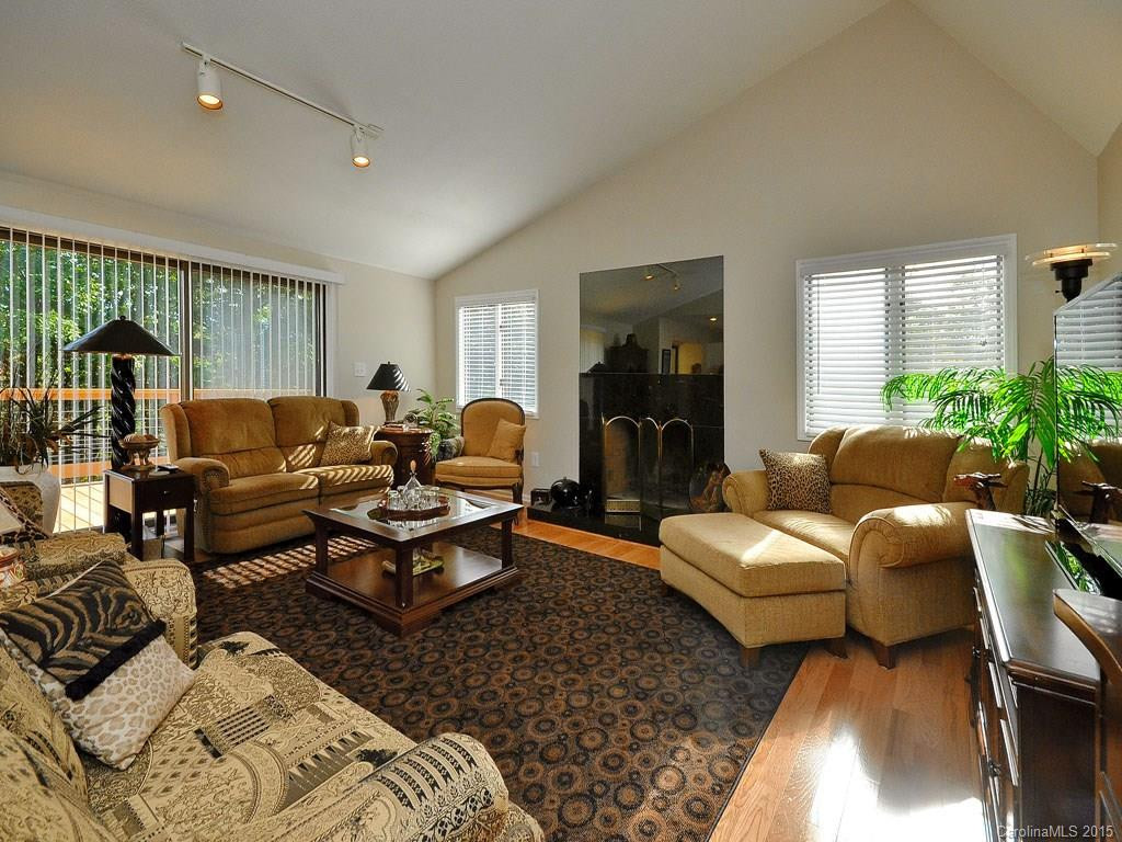 100 Independence Boulevard - Photo 5