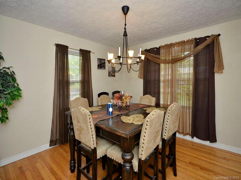 16 White Oak Road - Photo 4