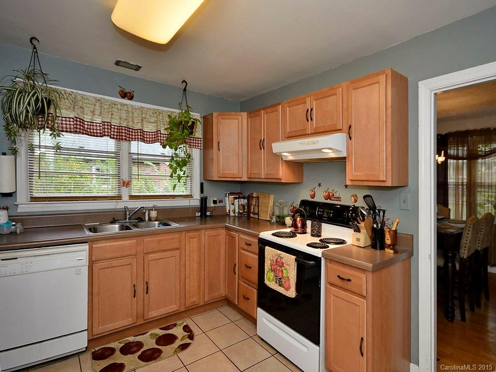 16 White Oak Road - Photo 5