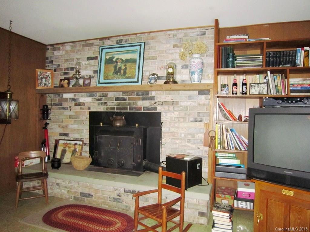 678 Mills Gap Road - Photo 17