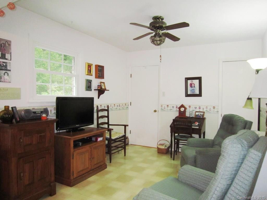 678 Mills Gap Road - Photo 6