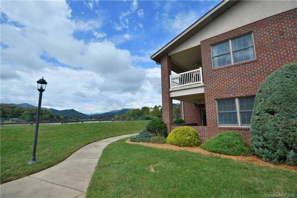 1465 Lakeshore Drive #E-2 - Photo 4