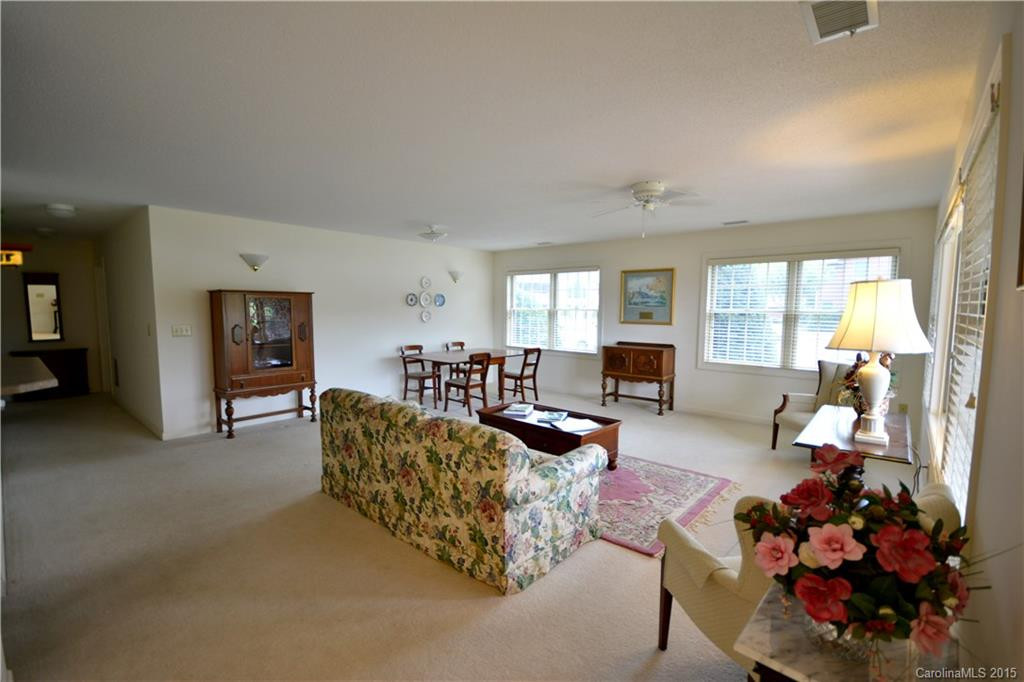 1465 Lakeshore Drive #E-2 - Photo 5