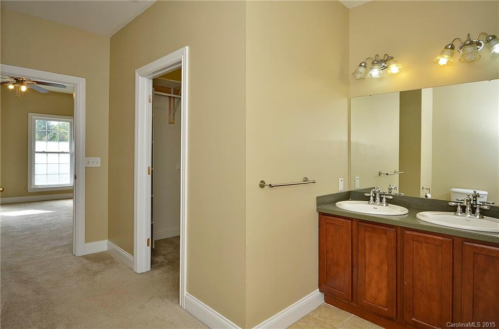 12 Forest Park Lane - Photo 13